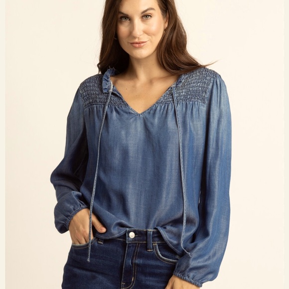 CLOTH & STONE Smocked Ruffle Denim Top in Dark Ombré Wash Size Small - Picture 1 of 5